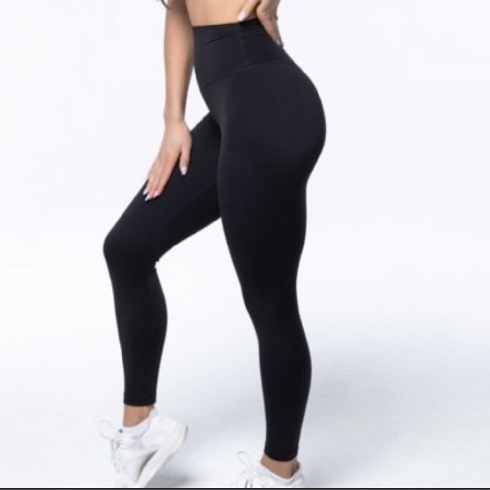 *OG Balance Athletica* (now vitality) kodiak black size medium leggings